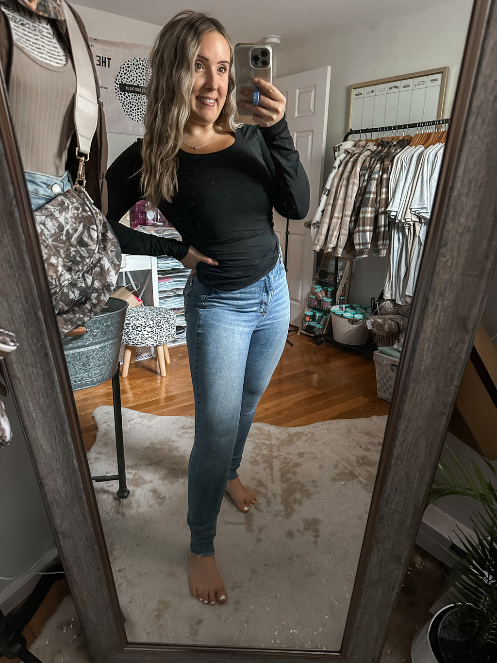 Infinity Basic Black Long Sleeve Top