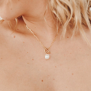 The Delicate Toggle Pearl Necklace