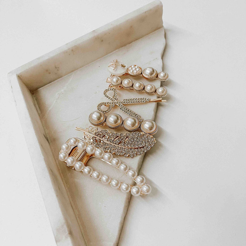 The Queen Of Pearls Hair Clip Set